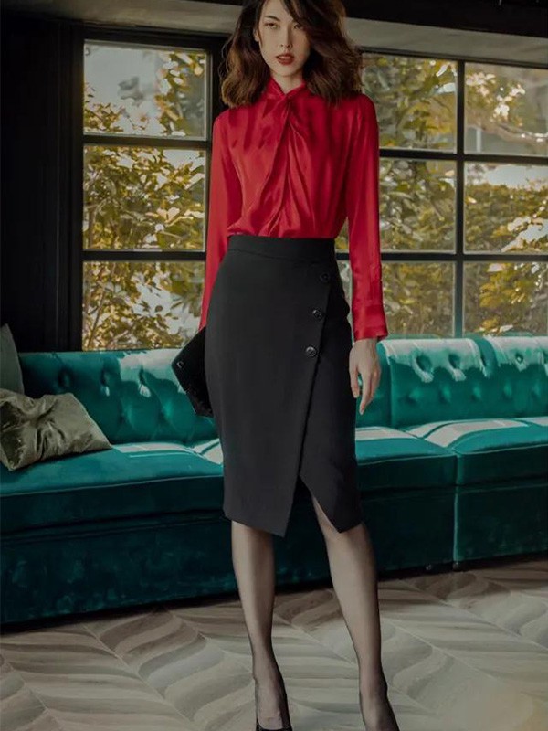 黄慧玲女装2021秋冬季黑色包臀裙