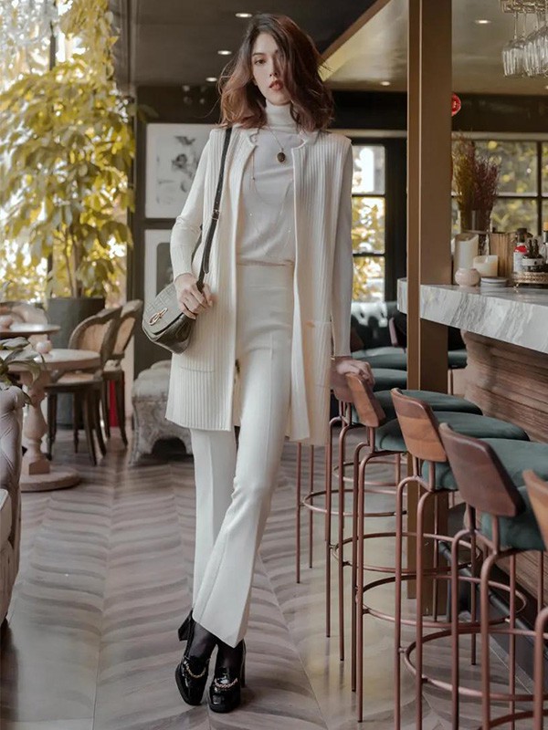 黄慧玲女装2022秋冬季白色长裤