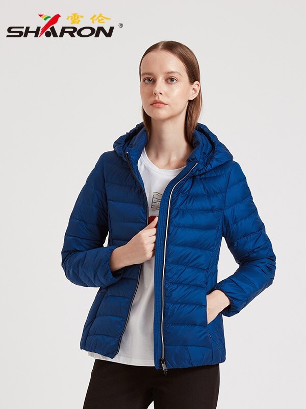 雪伦2021秋冬季蓝色羽绒服