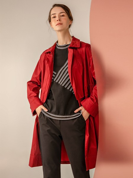 柯利亚诺女装2022春夏季红色风衣