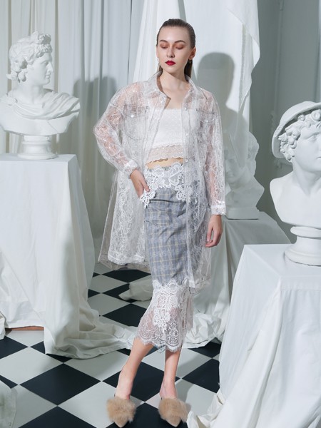 依路佑妮女装2021秋冬季白色包臀裙