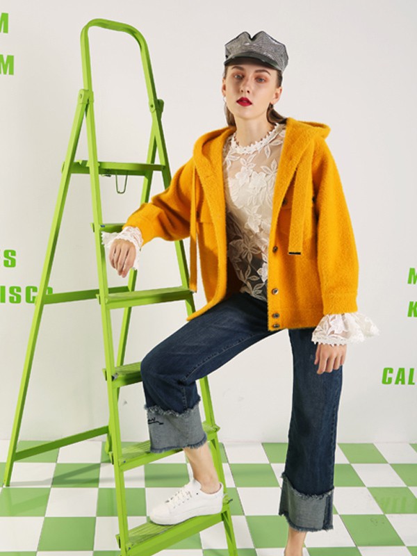 依路佑妮女装2021秋冬季白色蕾丝衫