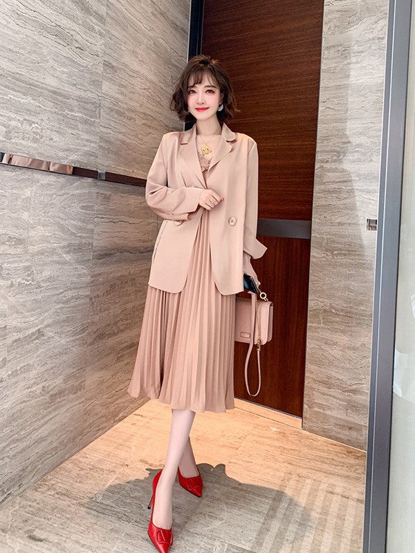 缪可2022春夏季卡其色西装