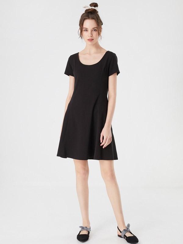 C&A休闲装2022春夏季黑色连衣裙