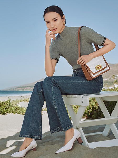 迪桑娜2022白色方形包