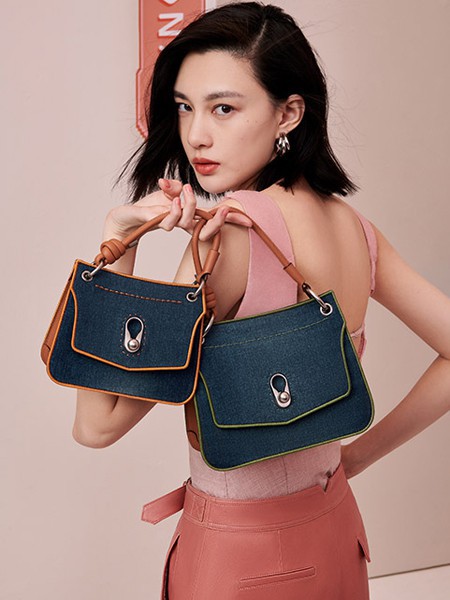 迪桑娜2022藏蓝色方形包