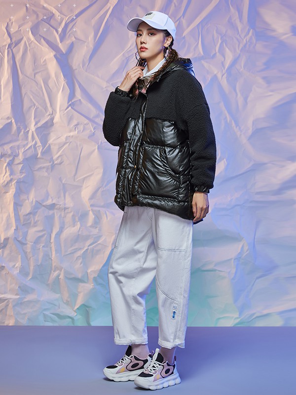 乔丹休闲装2021秋冬季黑色羽绒服