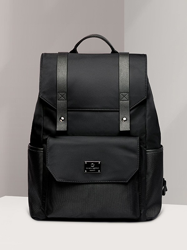 卓凡尼·华伦天奴2022新款箱包皮具