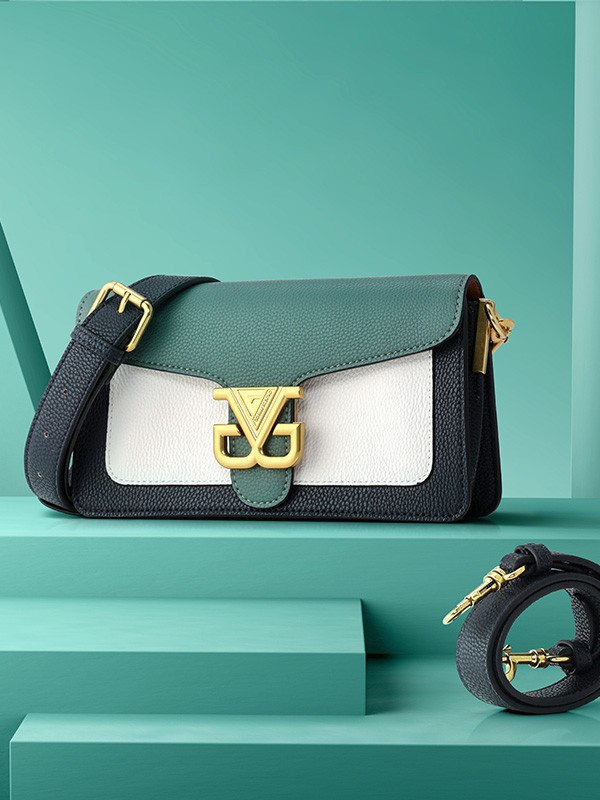 卓凡尼·华伦天奴2022新款箱包皮具