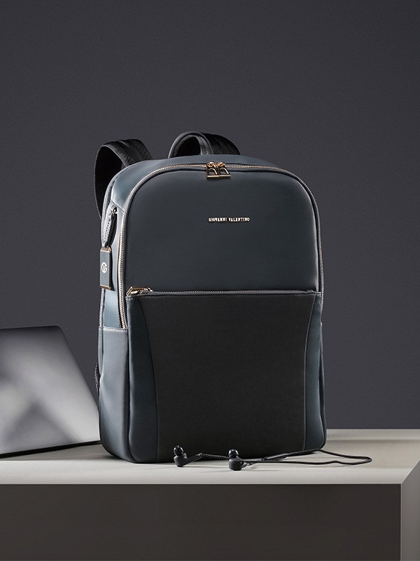 卓凡尼·华伦天奴2022新款箱包皮具