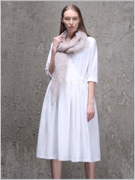 范可儿女装2022春夏季白色连衣裙