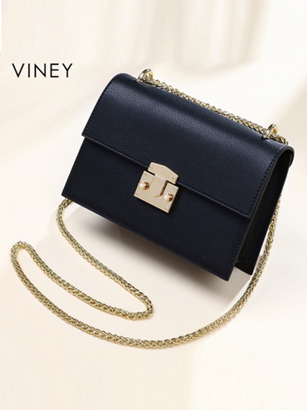 薇妮2022黑色方形包