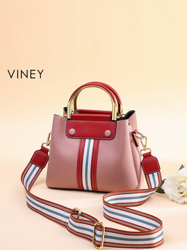 薇妮2022粉色方形包