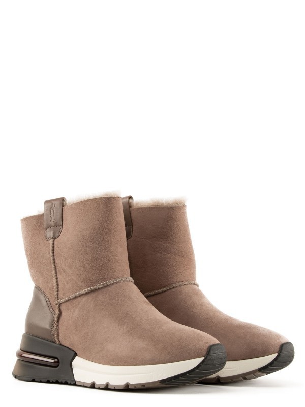 艾熙2022新款鞋子