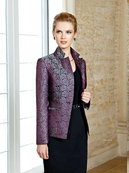 圣凯诺2022春夏季黑色连衣裙