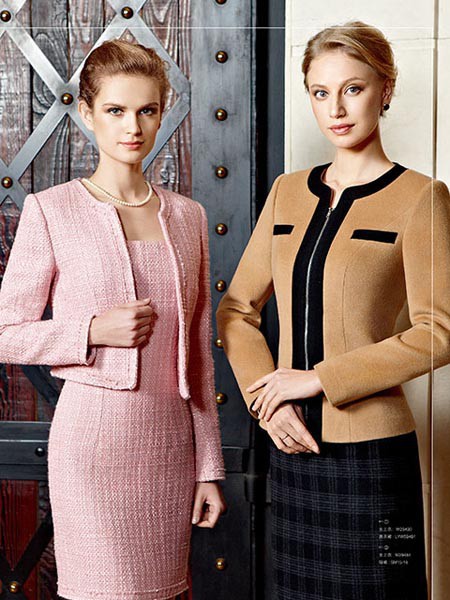 圣凯诺2022春夏季粉色连衣裙