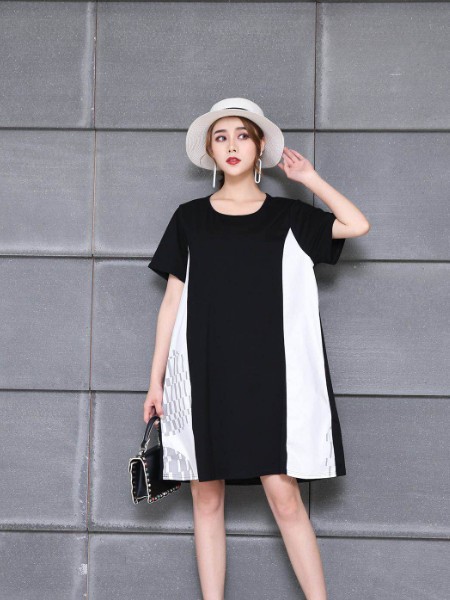 埃芙衣女装2022春夏季拼色连衣裙