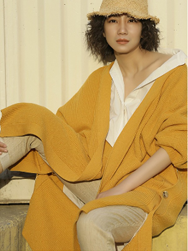 小愚女装2021秋冬季黄色大衣