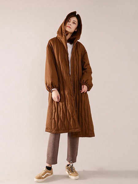 小愚女装2021秋冬季驼色大衣