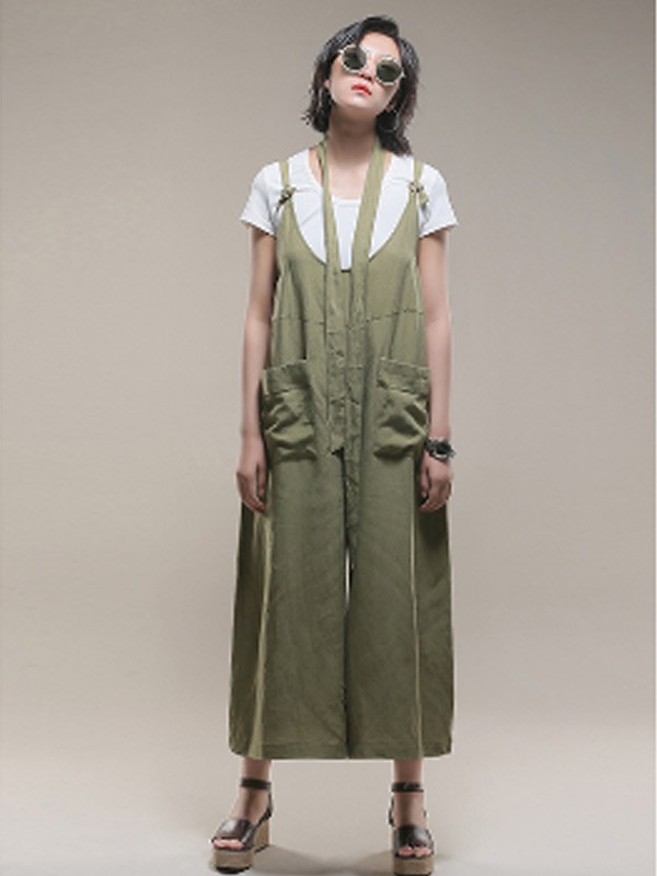 小愚女装2022春夏季军绿色背带裙