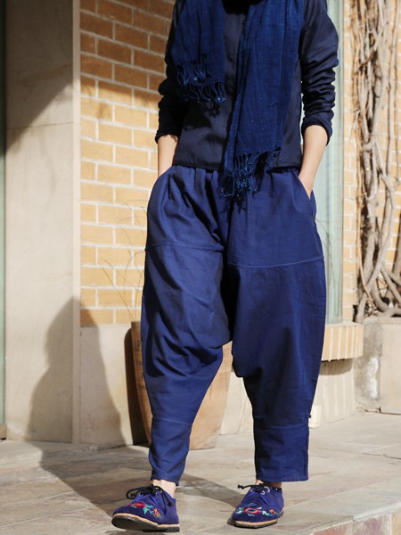 布言布语女装2022春夏季藏蓝色喇叭裤