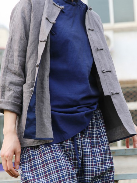 布言布语女装2022春夏季藏蓝色T恤