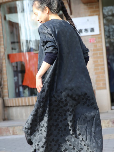 布言布语女装2022春夏季黑色外套