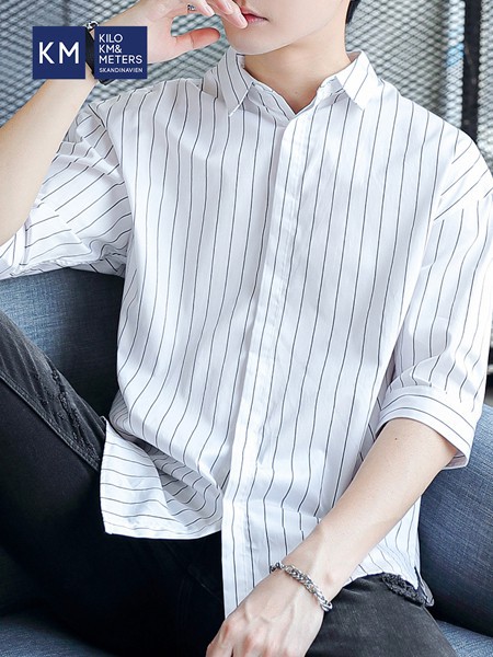 卡门2022春夏季白色衬衫