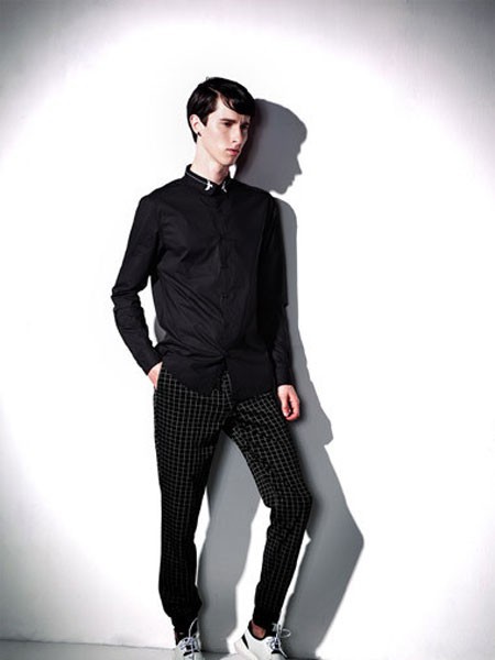 埃恩2022春夏季黑色衬衫