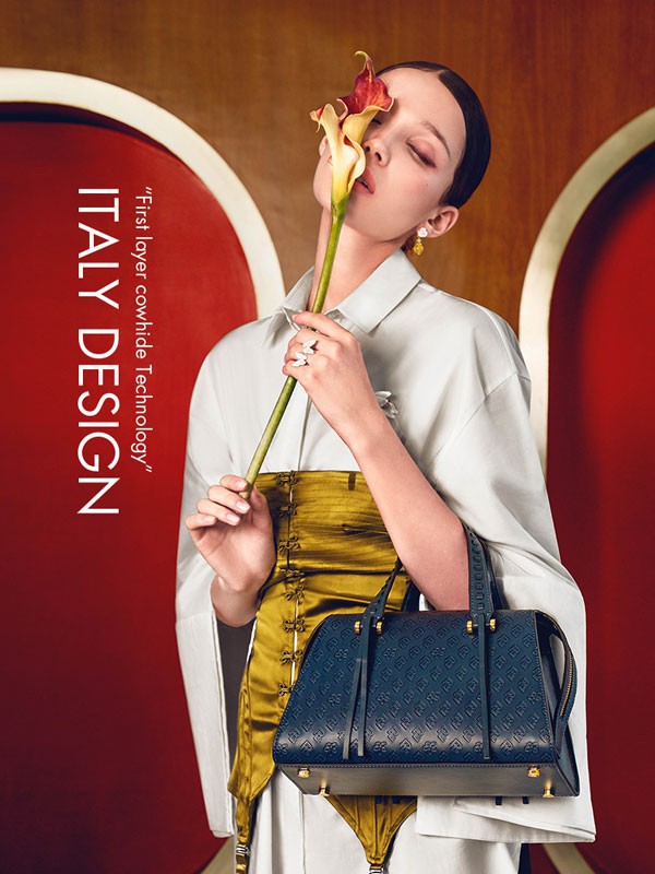 保兰德2022蓝色手提包