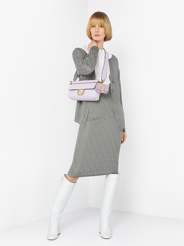 芬迪包包2022白色方形包