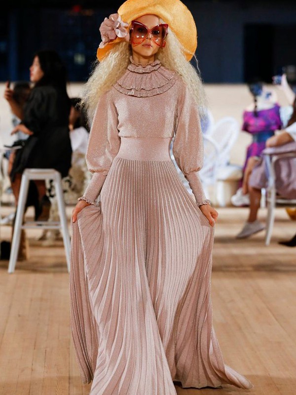 马克雅各布斯休闲装2022秋冬季裸色连衣裙