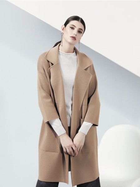 SN2022春夏季卡其色大衣