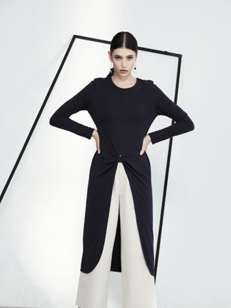 SN2022春夏季白色阔腿裤