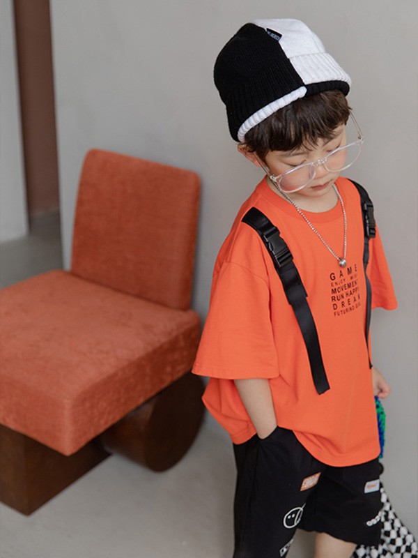 朴与素童装2022春夏季橙色T恤