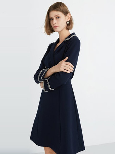 佐林2022春夏季黑色连衣裙