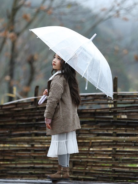 童品2021秋冬季白色长裙