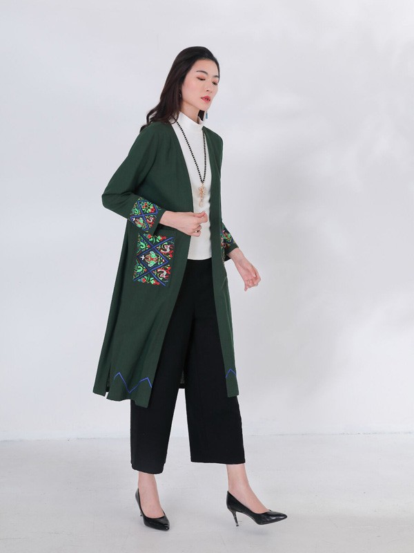 千唐绣女装2021秋冬季墨绿色大衣