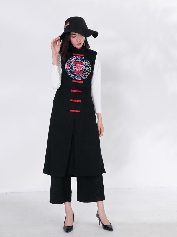 千唐绣女装2021秋冬季白色针织衫