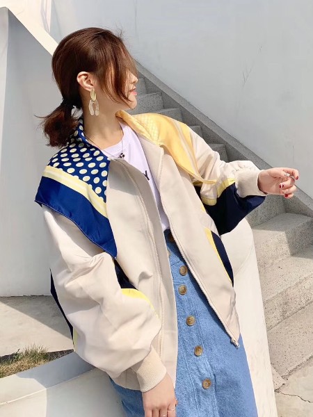 Qstyle女装2022春夏季蓝色短裙