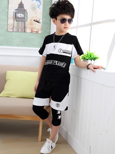 小神童2022春夏季黑色T恤