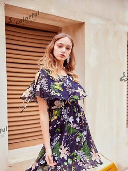 曼秀女装2022春夏季藏蓝色连衣裙