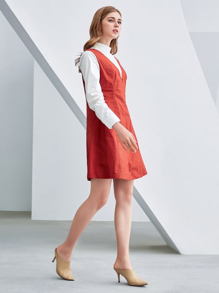 欧米媞女装2021秋冬季橙色连衣裙