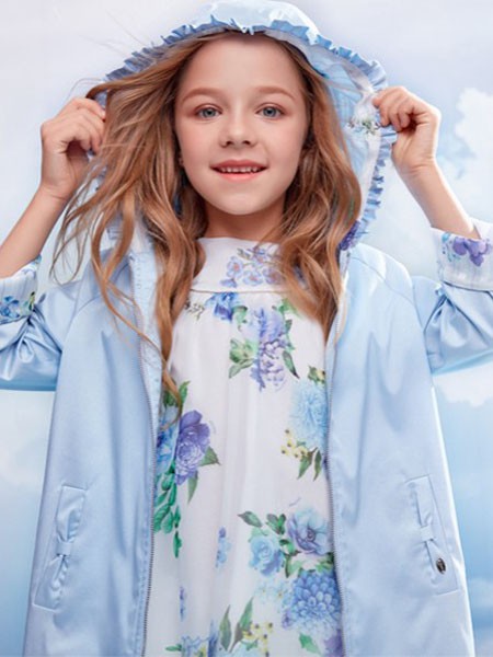 安娜与艾伦2022春夏季白色连衣裙