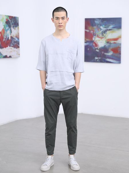 线锁2022春夏季灰色T恤