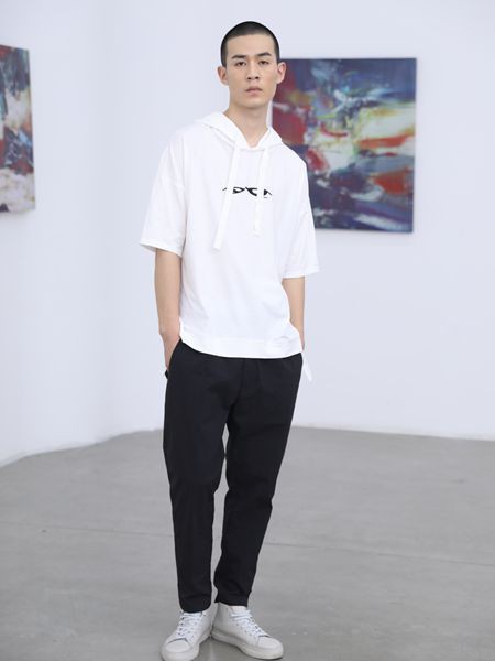 线锁男装2022春夏季白色T恤