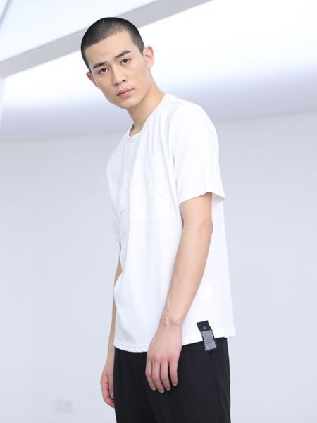 线锁男装2022春夏季白色T恤