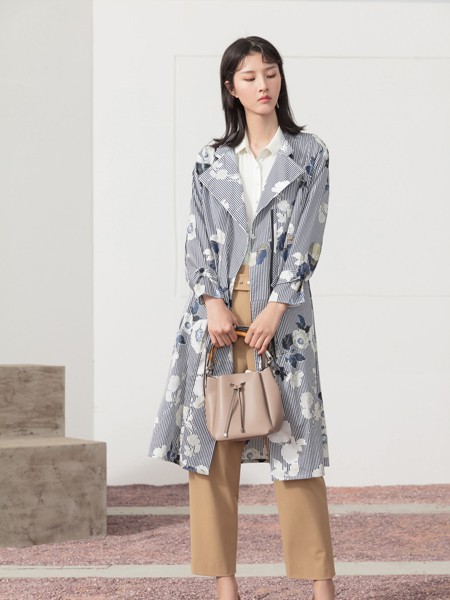 娇鼎2022春夏季灰色风衣