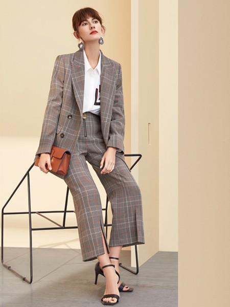 朗蔻女装2022春夏季白色衬衫