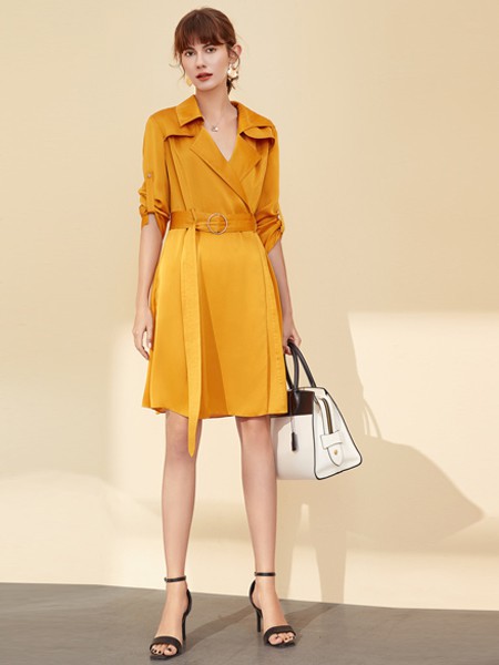 朗蔻女装2022春夏季黄色连衣裙